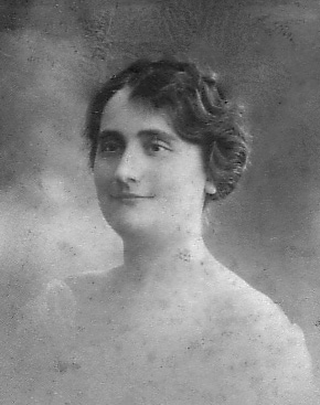 Dupuy Jeanne vers 30 ansb